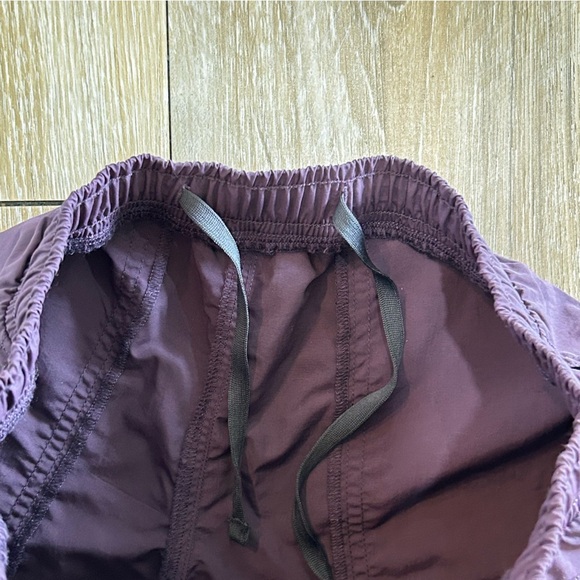 MEC Women’s Nylon Hiking/Running Shorts Purple Sz Small - Picture 6 of 6